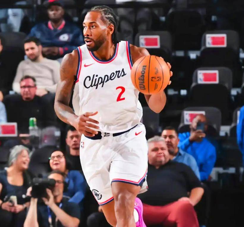 热火B队轻取波兰男篮，伦纳德完成帽子戏法