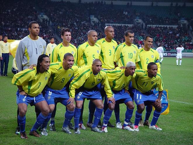 关于哥伦比亚强势波兰，马尔基尼奥斯一己之力扛起全队的信息