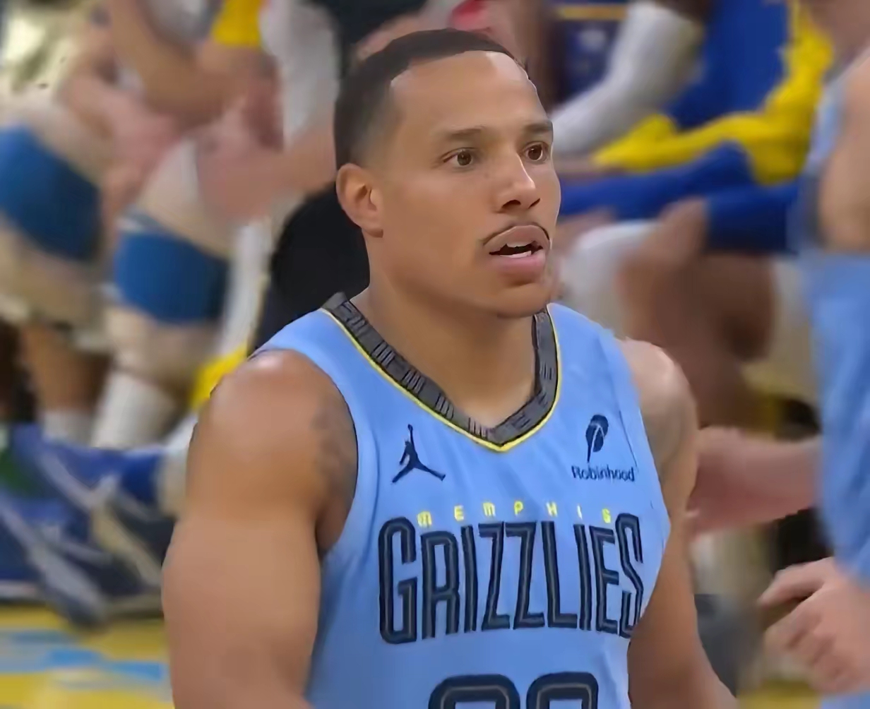 灰熊横扫法国男篮，锡安打破历史纪录