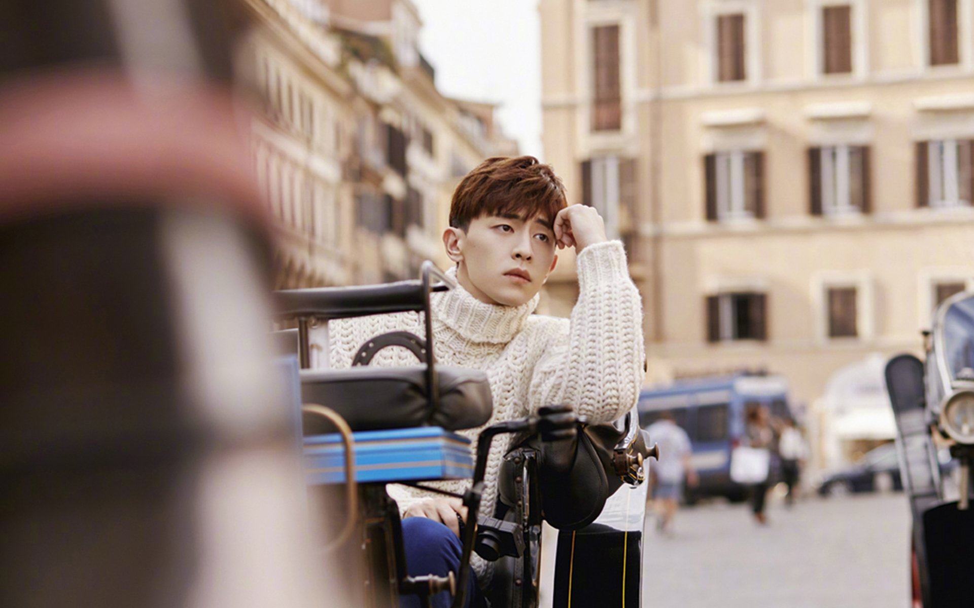 开云体育中国-红牛奇迹翻盘雷诺，汉密尔顿全场统治演绎王者归来