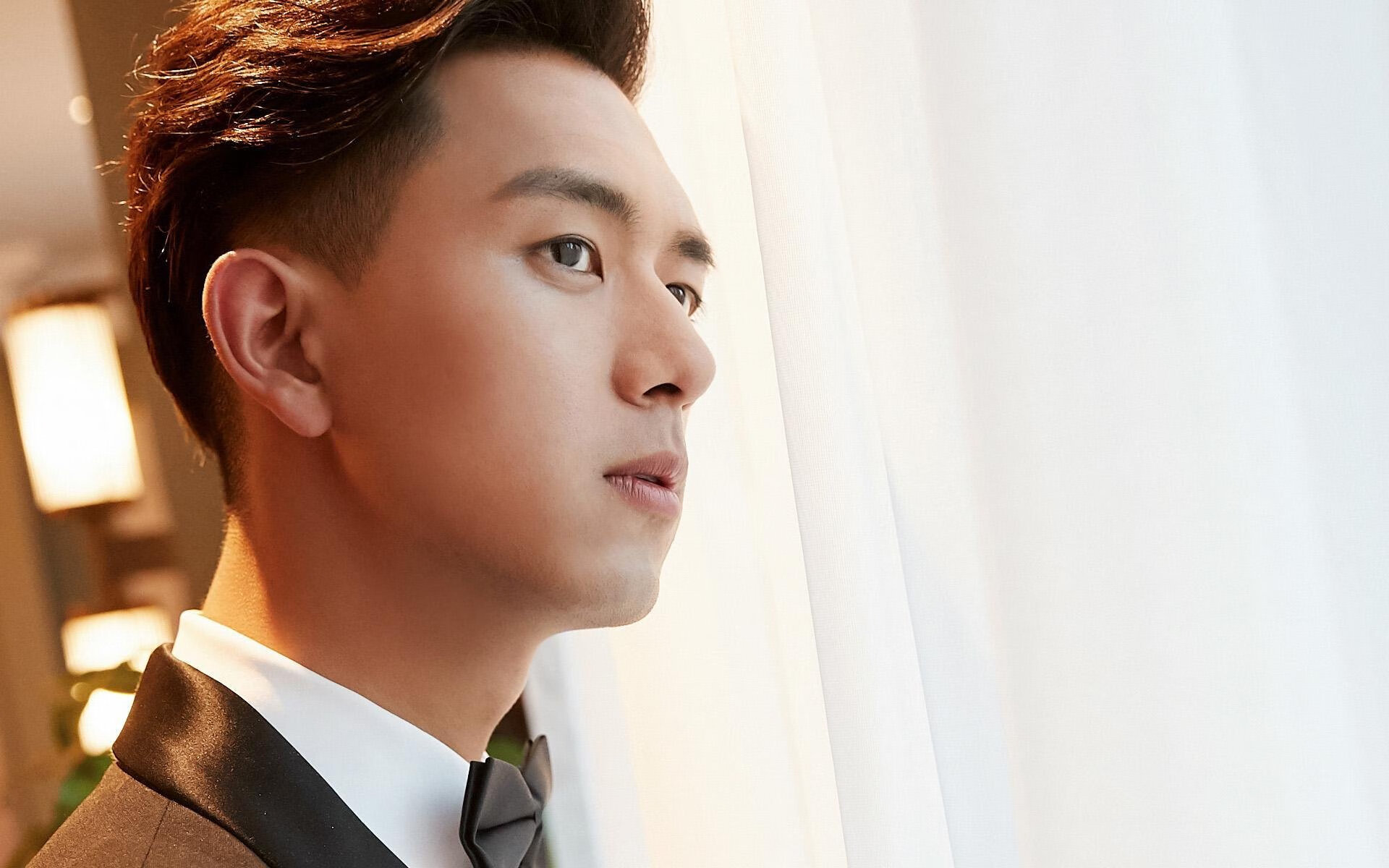 三小时血战，跨越联盟的篮球圣宴，米切尔44分接管，广东虽败犹荣