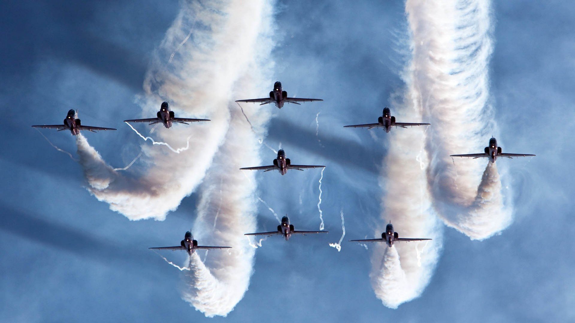 钢筋丛林的飓风，当字母哥驶入F1街道赛之夜