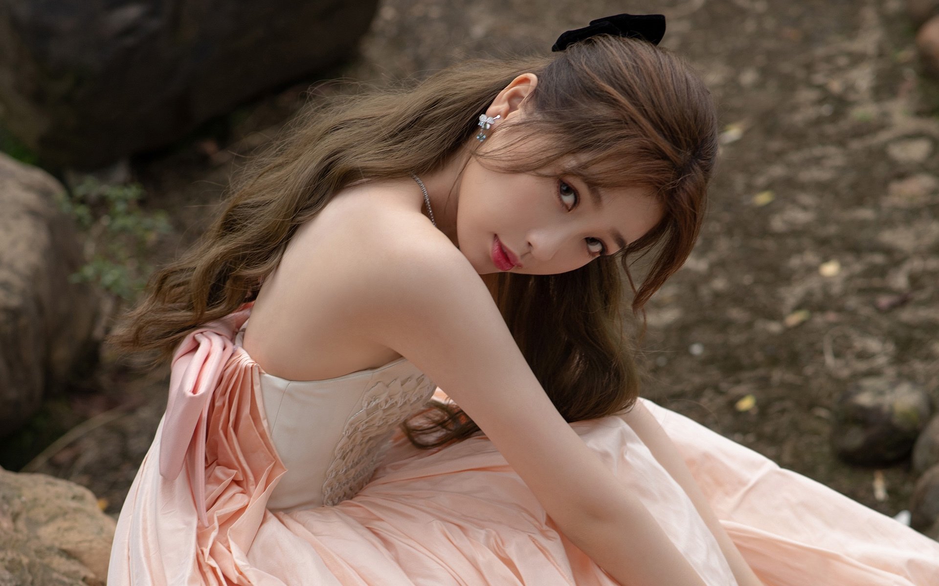 撕裂北欧森林的拉丁闪电，加维在厄瓜多尔对阵瑞典一役中的唯一性宣言